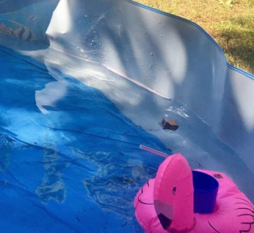 Child's swimming pool